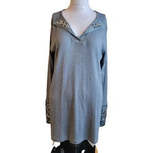 Soft Surroundings Medium Tunic women rhinestone flower stretch longsleeve collar